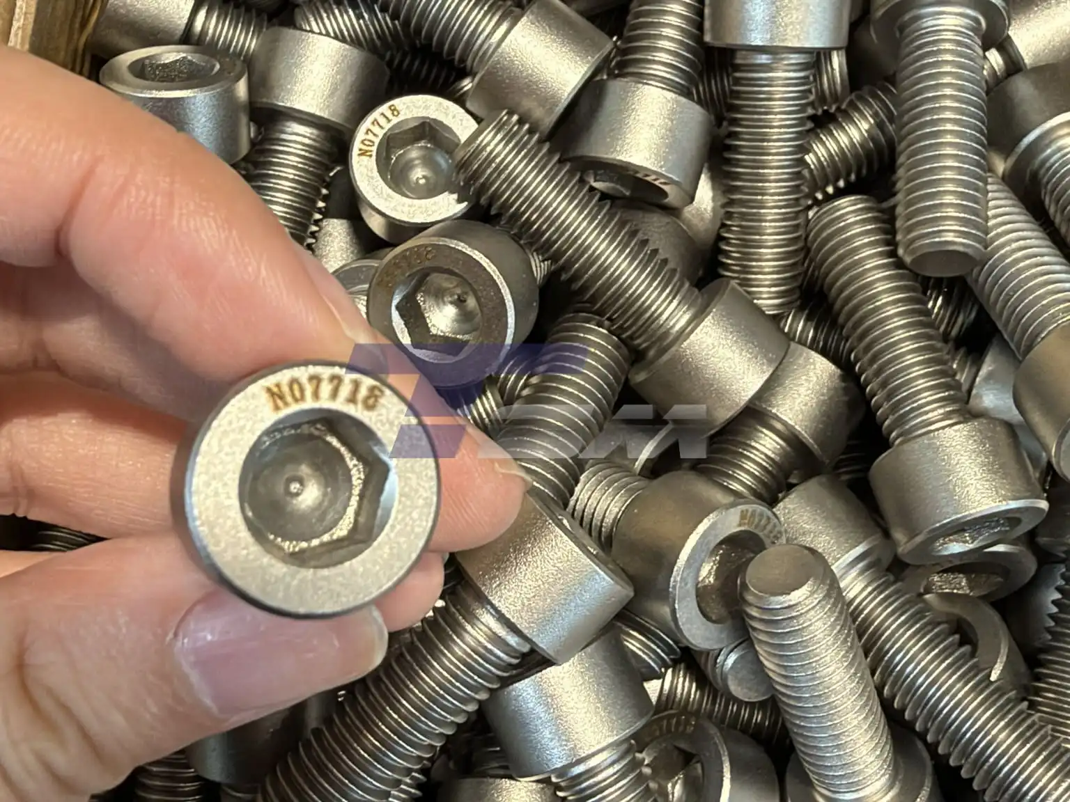Inconel 718 Nickel Alloy Stud Bolts and Bolts Ready for Shipment